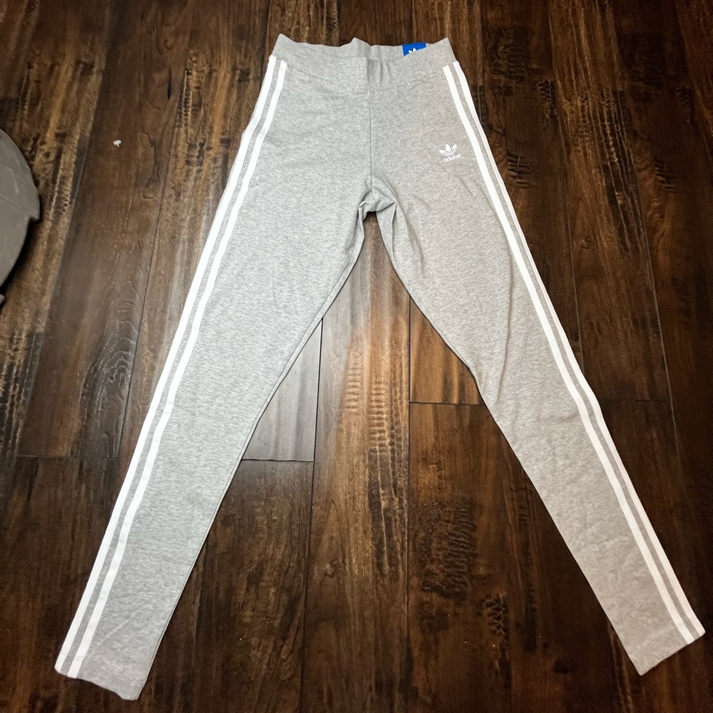 NWT Adidas midrise standard length 3 stripe grey  legging size small